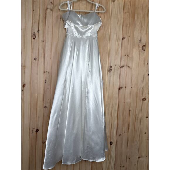 NWT Lulus Greatest Hits White Satin Off-the-Shoulder Maxi Dress Bridal Wedding S - Picture 2 of 10